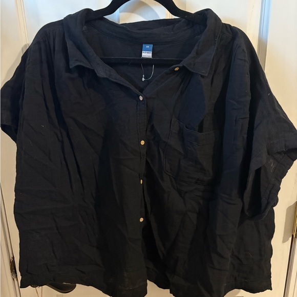 Old Navy Tops - *4 for $20 bundle special* Old Navy Linen Tee